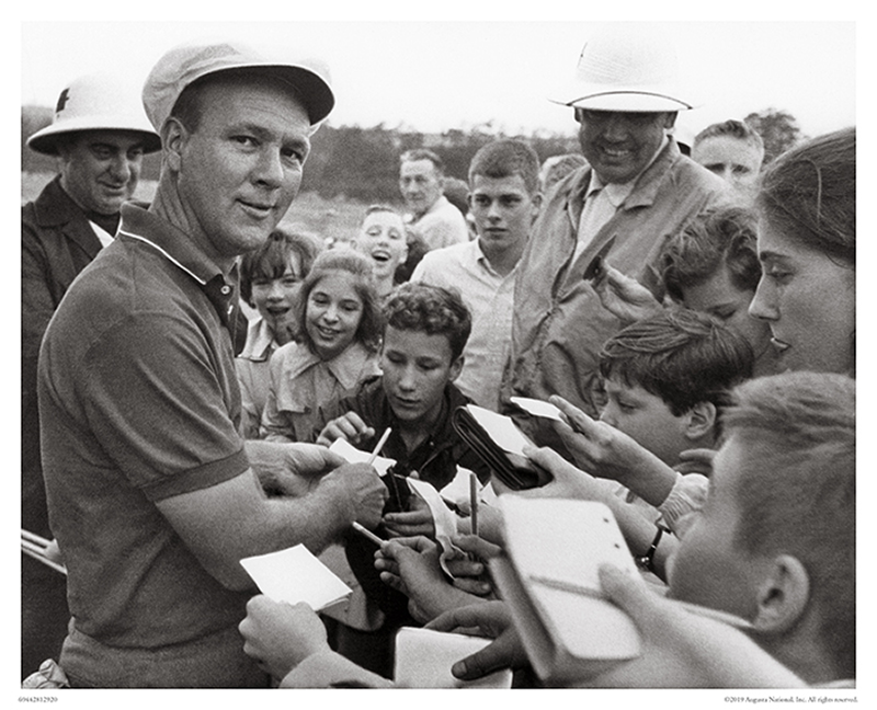 Arnold Palmer Signing Autographs, 1964